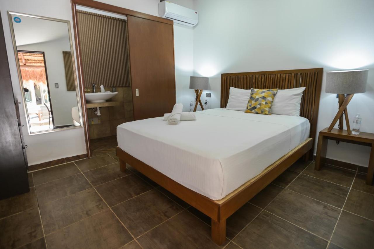Kinta Kan Cabanas Hotel Playa Del Carmen Room photo
